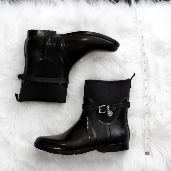 EUC! MICHAEL KORS CHARM STRETCH RAIN BOOTS SZ 10 BLACK - Picture 8 of 8